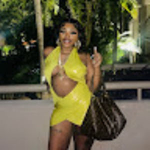 Meet your Posher, Chanel